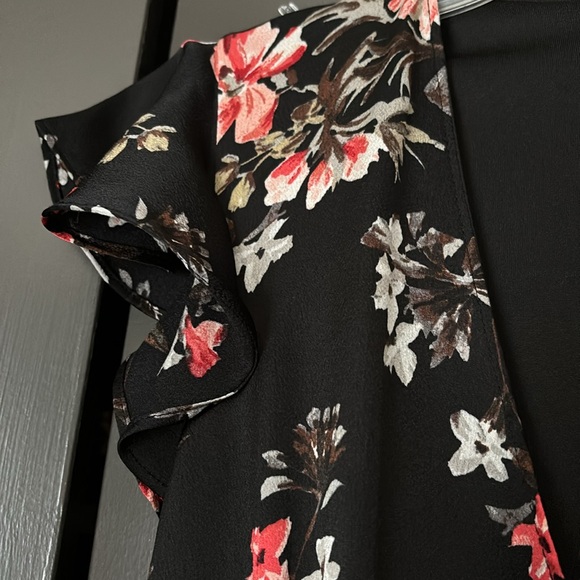 🖤🩷AVEC LES FILLES Floral and Pleated Wrap Dress - Picture 8 of 15